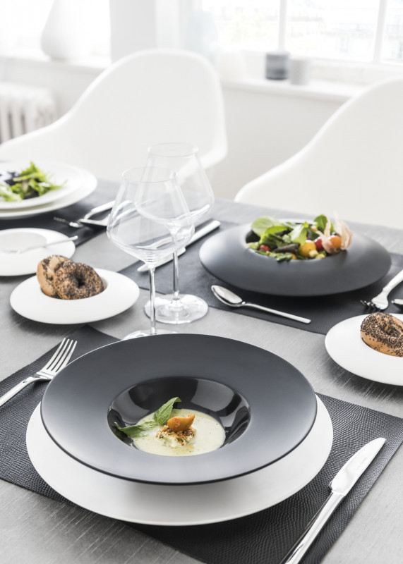 Assiette extra creuse rond noir grès Ø 21 cm Chic & Mat Pro.mundi