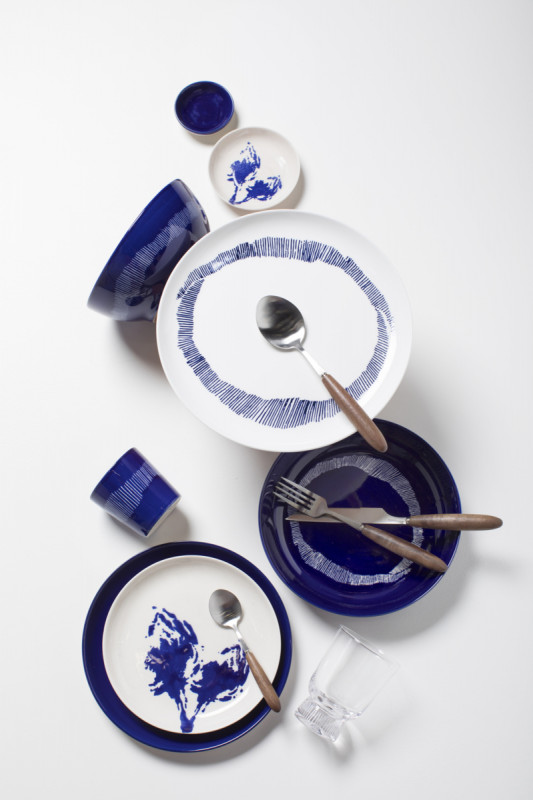 Assiette plate rond blanc swirl - stripes bleu grès Ø 26,5 cm Feast By Ottolenghi Serax