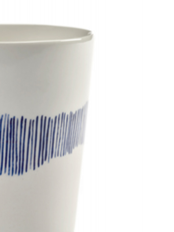 Tasse à thé rond blanc swirl - stripes bleu grès 33 cl Ø 8,5 cm Feast By Ottolenghi Serax